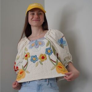 Honeybea Cream Floral Appliqué Puff-Sleeve Quilted Top